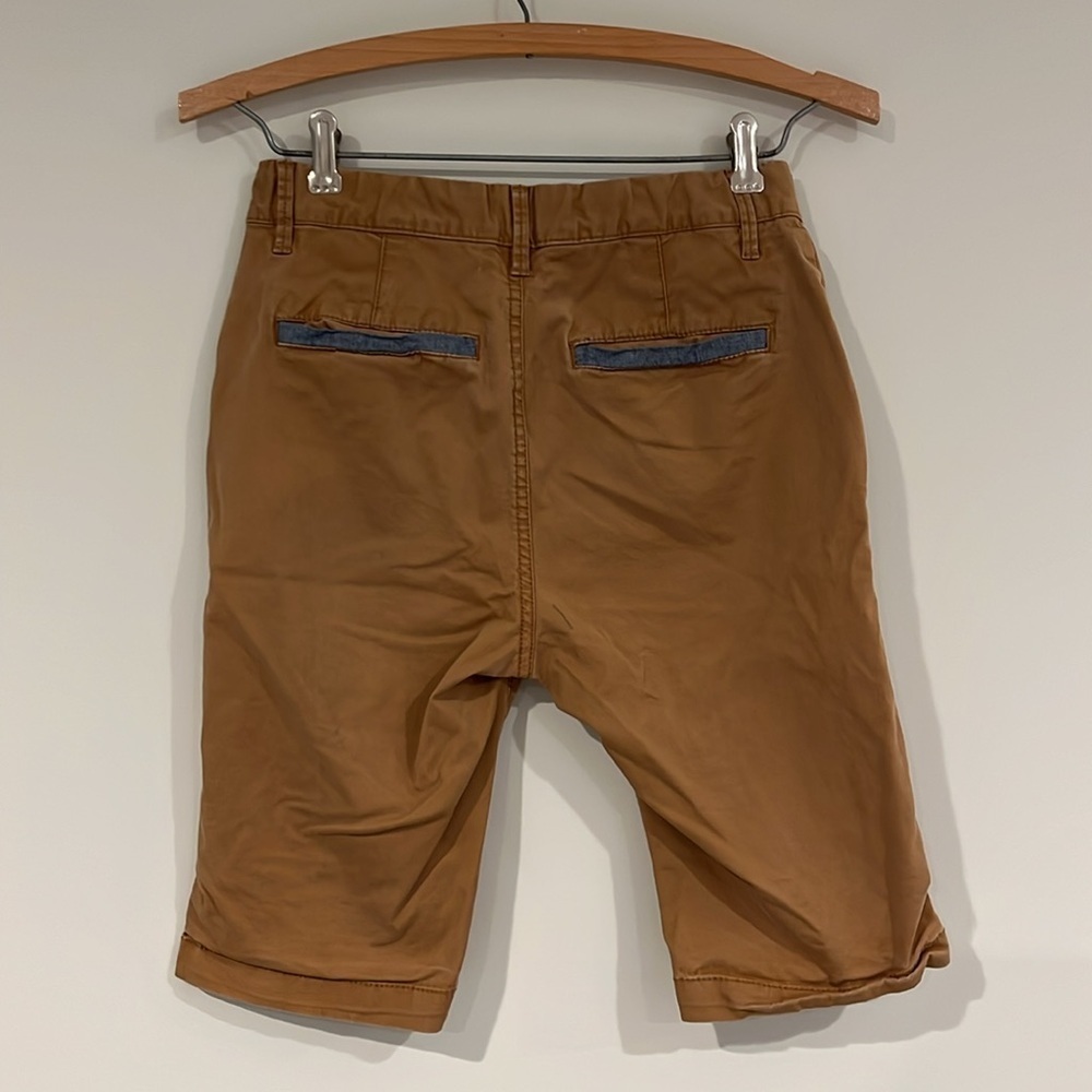 GAP Boys 12 Regular Flat Front Khaki Shorts Adjustable Waist *Play Condition* - Picture 6 of 9
